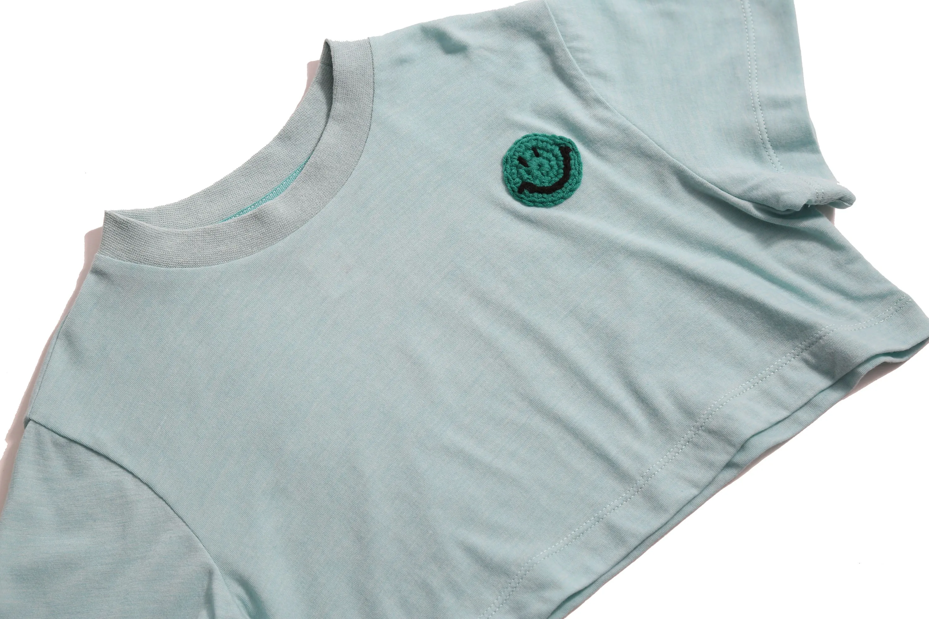 CLASSIC SMILEY CROPPED TEE