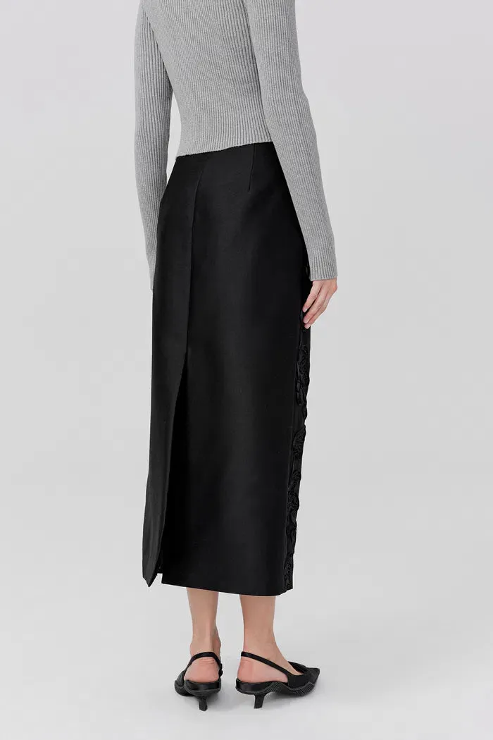 Engrave Embroidered Skirt in Silk Wool