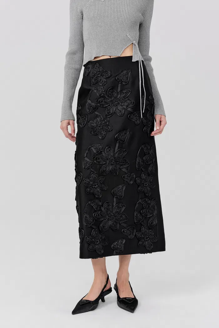 Engrave Embroidered Skirt in Silk Wool