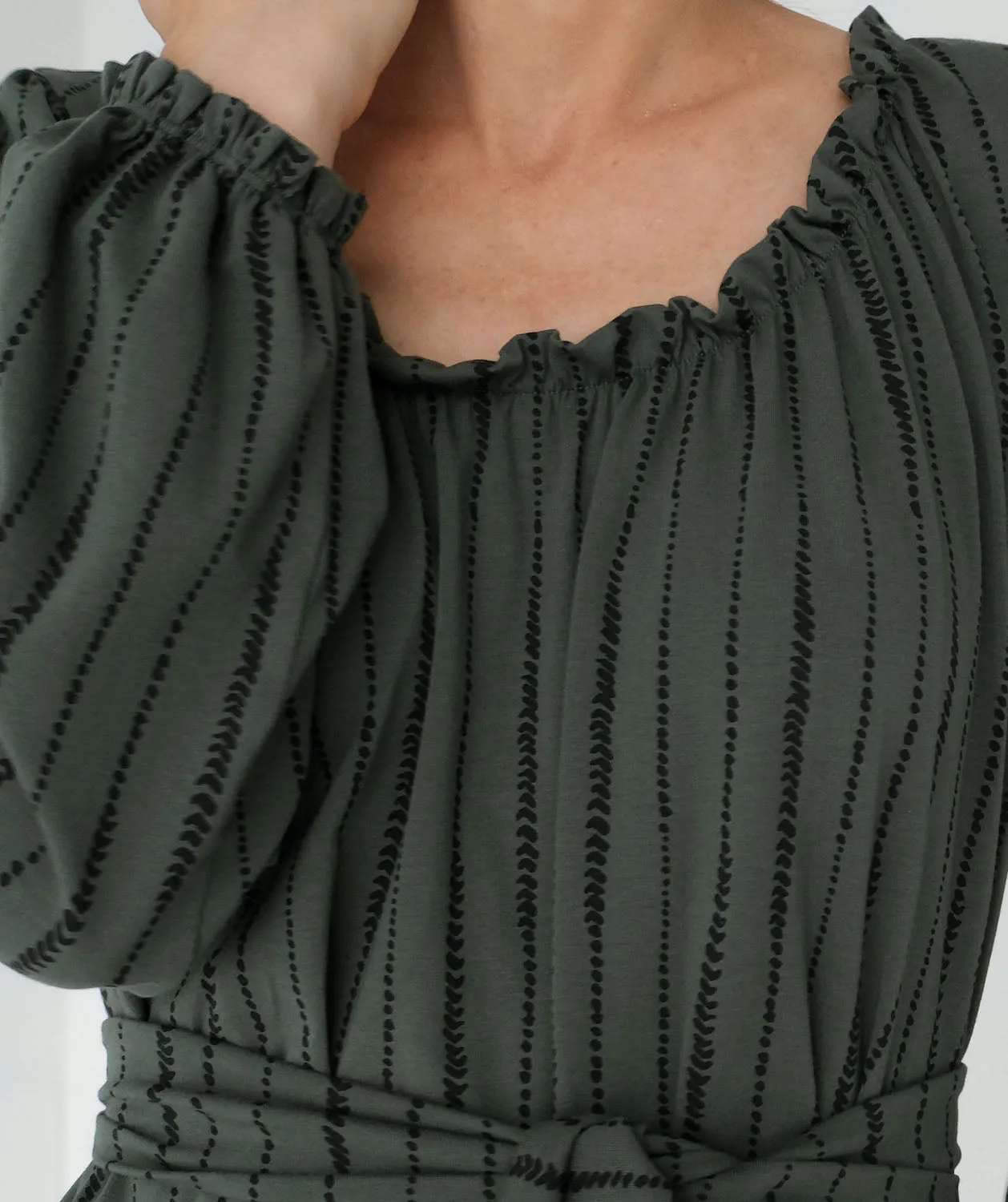 FRIDA printed dress in Jungle Green
