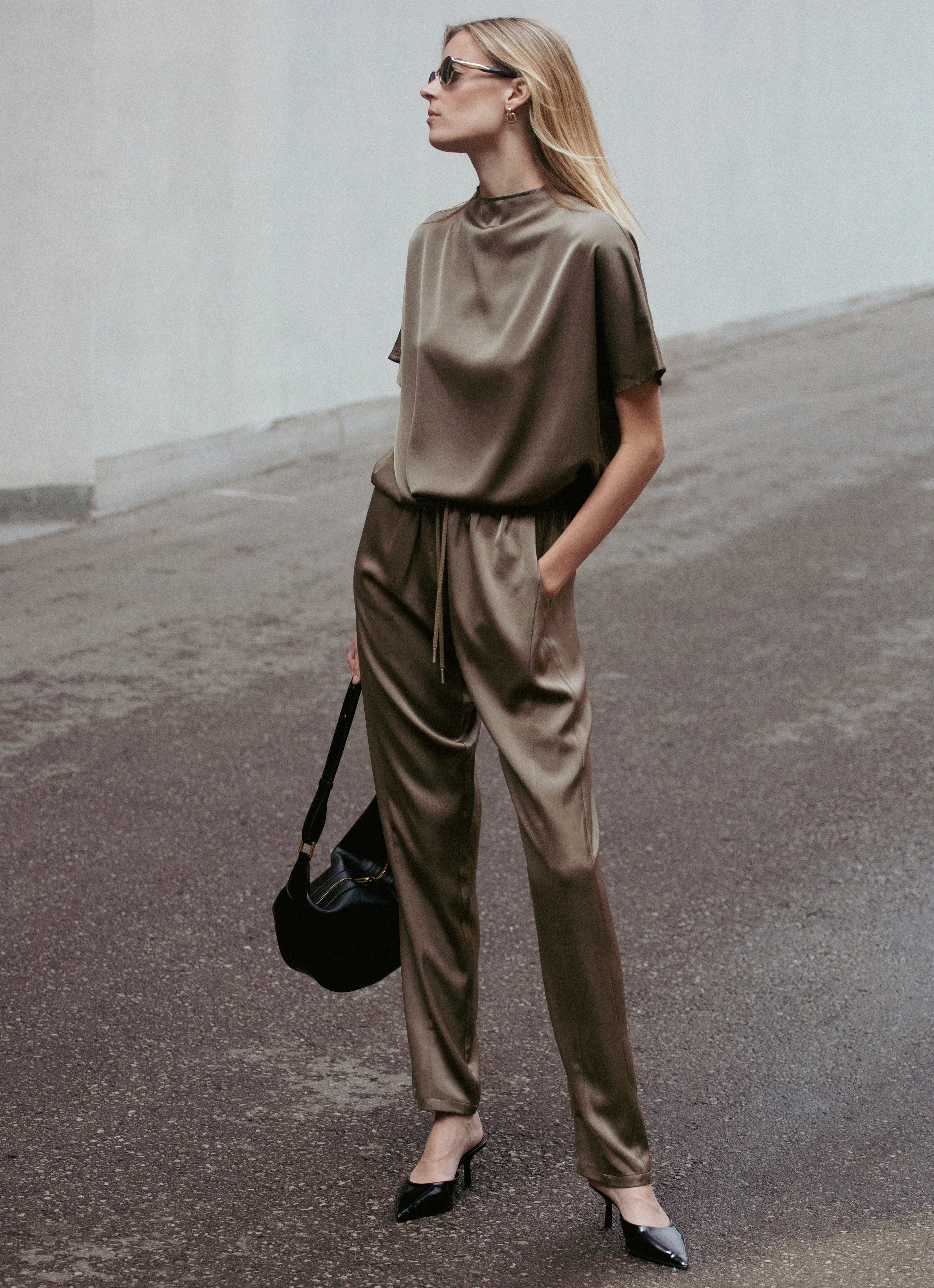 Mila Batwing Top Olive
