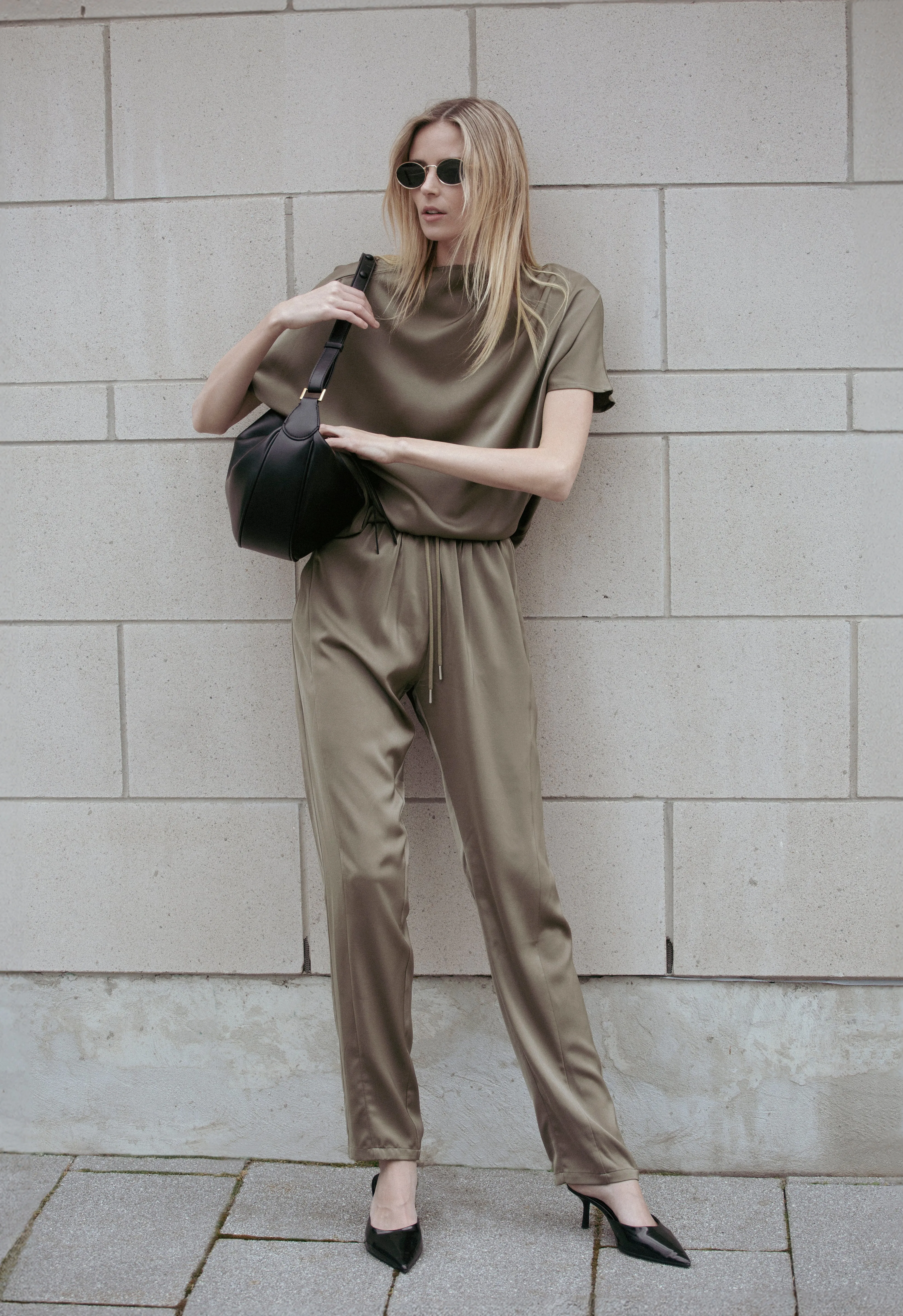 Mila Batwing Top Olive