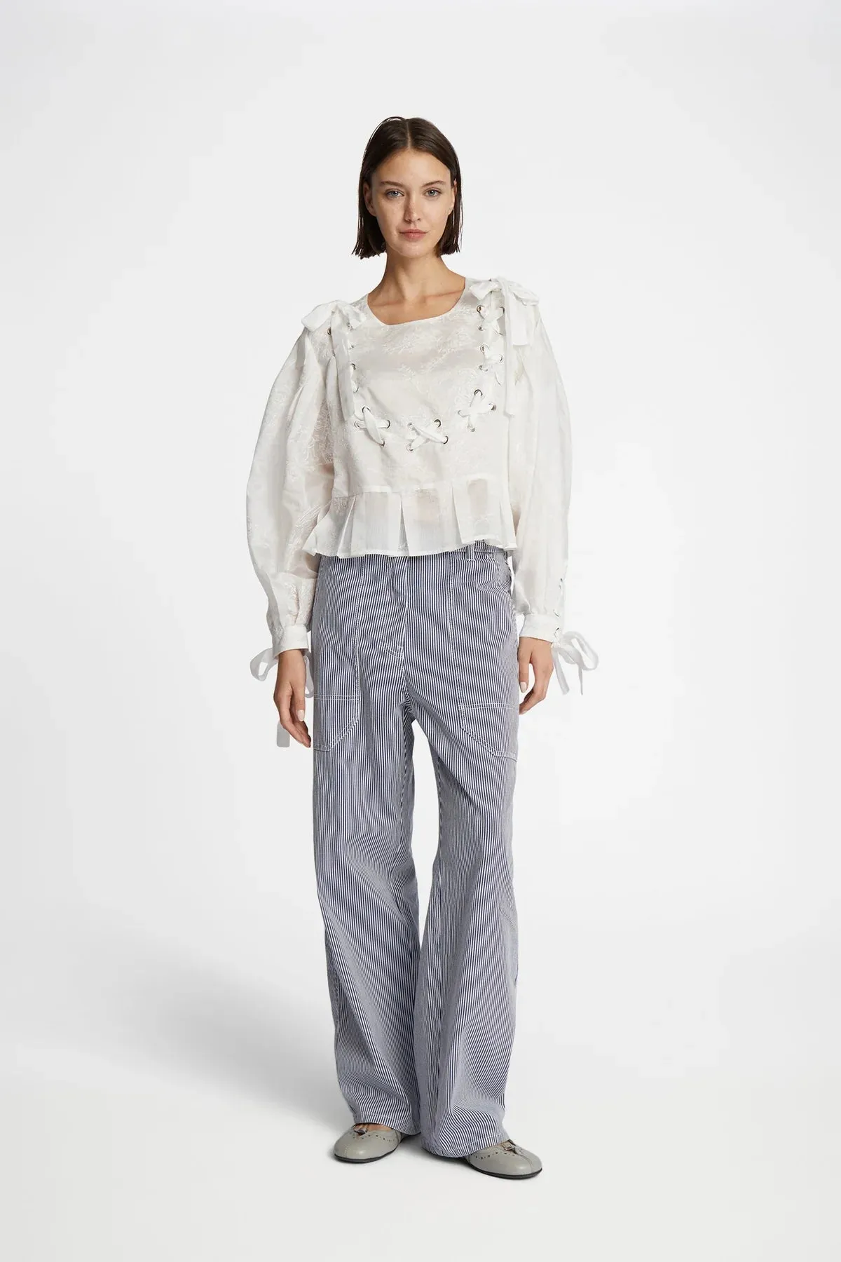 MUNTHE FRENI WHITE APPLIQUE LACING TOP 125